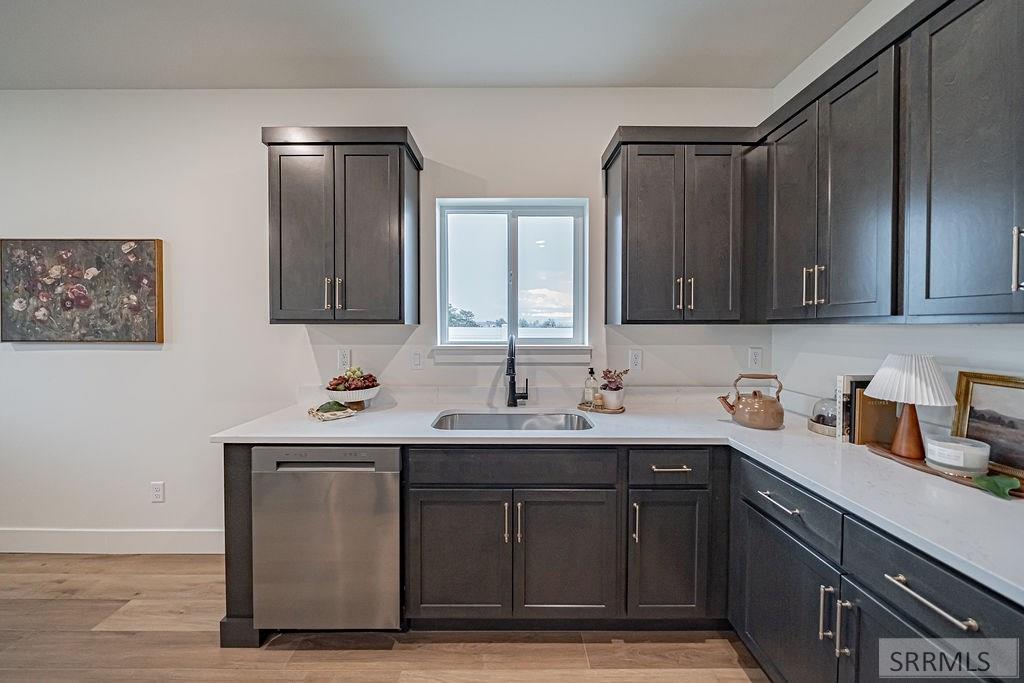 3891 Goldfinch Way Ammon, ID 83406 - Photo 9 of 32