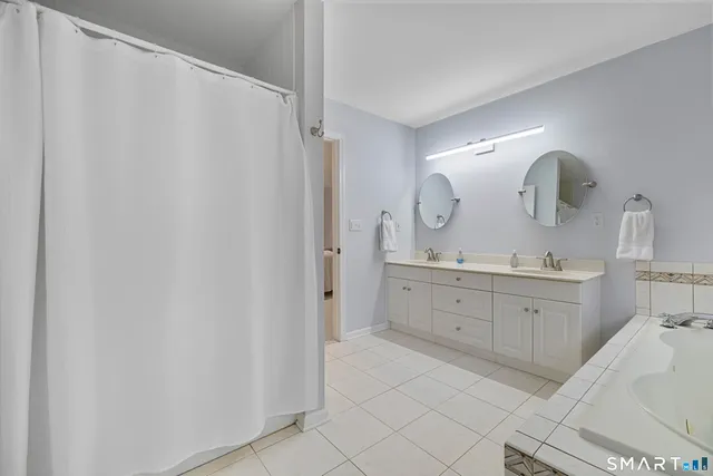 $950,000 | 101 Leighton Trail, Guilford, CT 06437