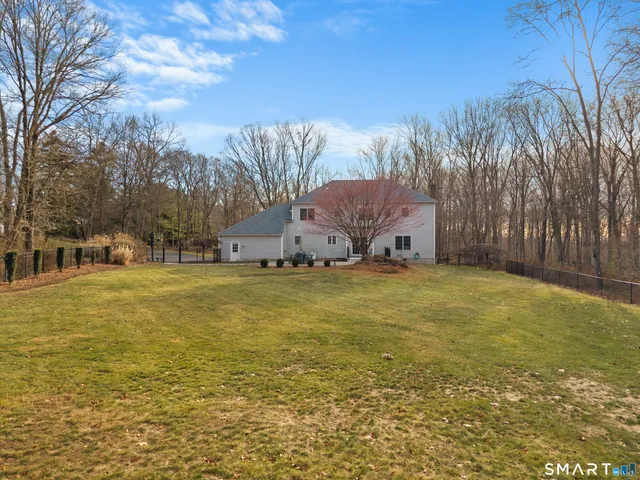 $950,000 | 101 Leighton Trail, Guilford, CT 06437
