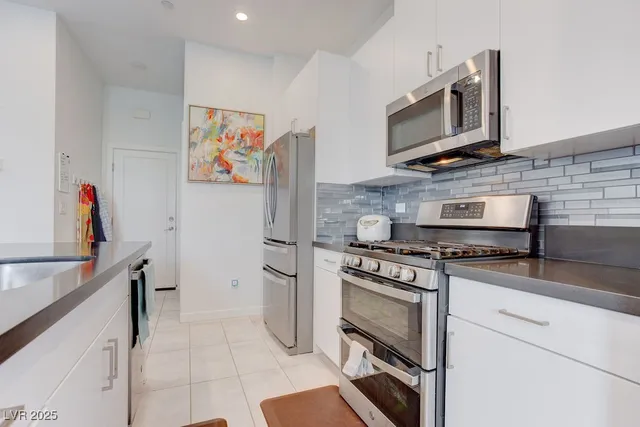 $470,000 | 3194 Lumassina Avenue, Henderson, NV 89044