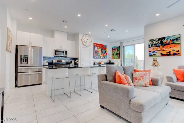 $470,000 | 3194 Lumassina Avenue, Henderson, NV 89044