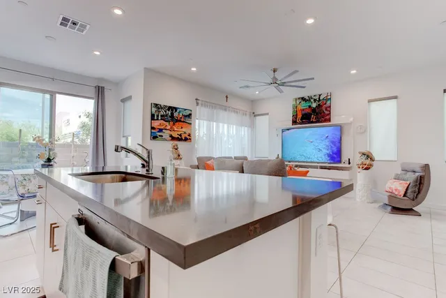 $470,000 | 3194 Lumassina Avenue, Henderson, NV 89044