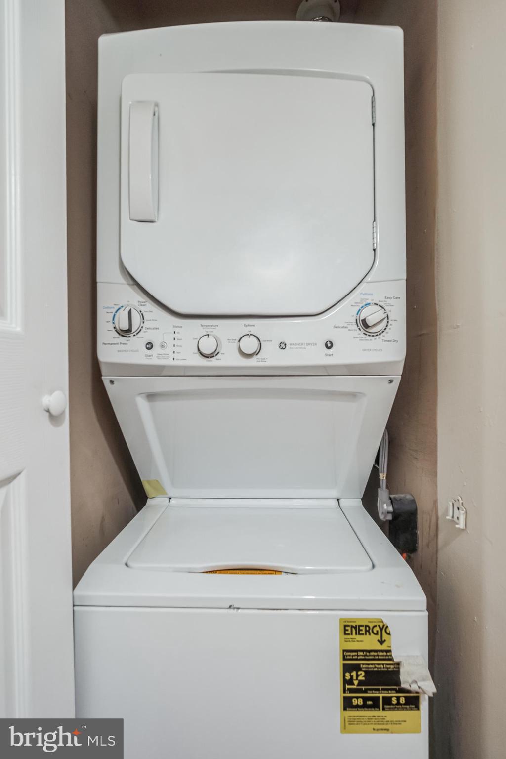 280 Bridgewater Road, Unit J10 Brookhaven, PA 19015 - Photo 14 of 16 Laundry in Unit