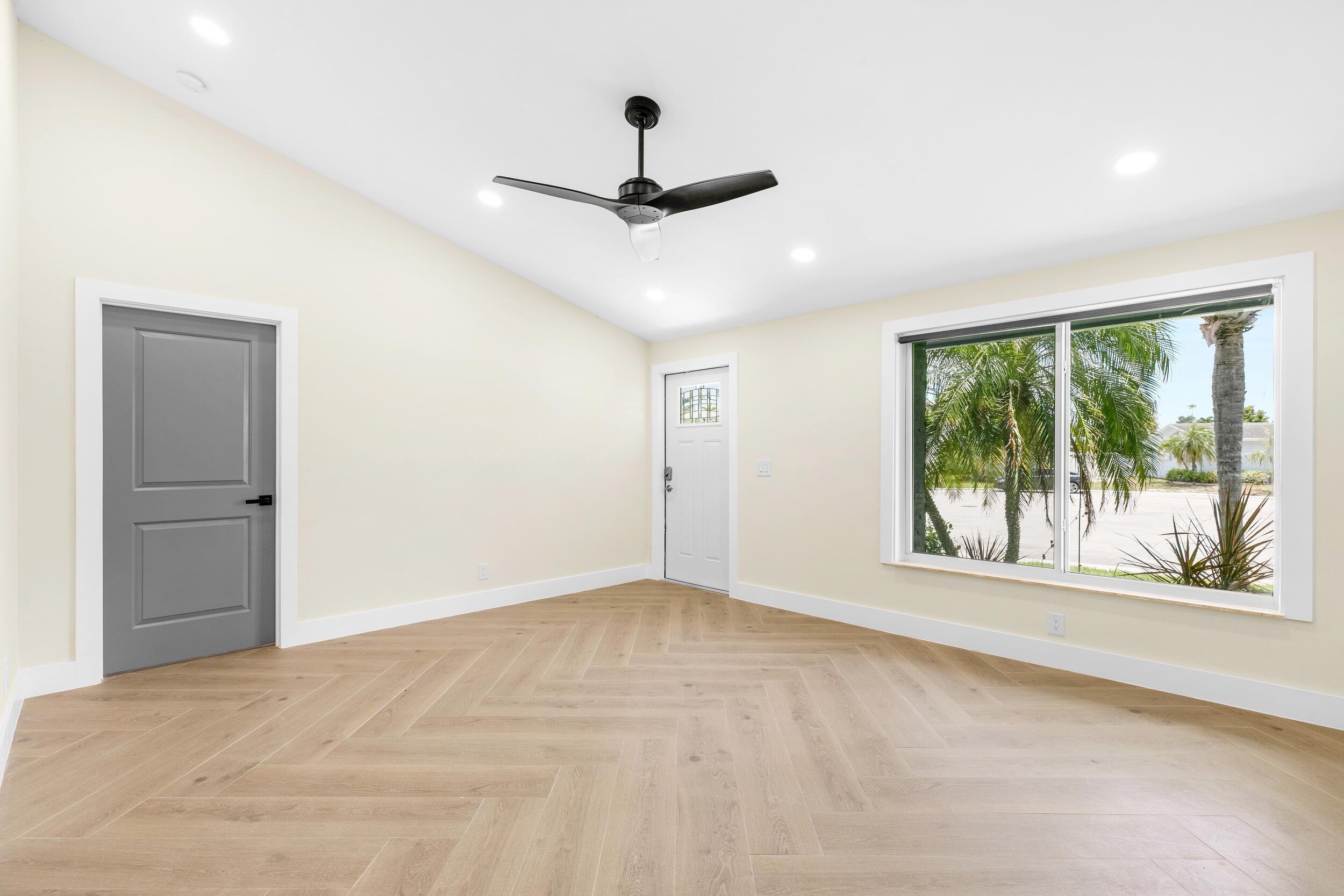 1721 Southwest 10th Street Boca Raton, FL 33486 - Photo 4 of 32 Living Area 3