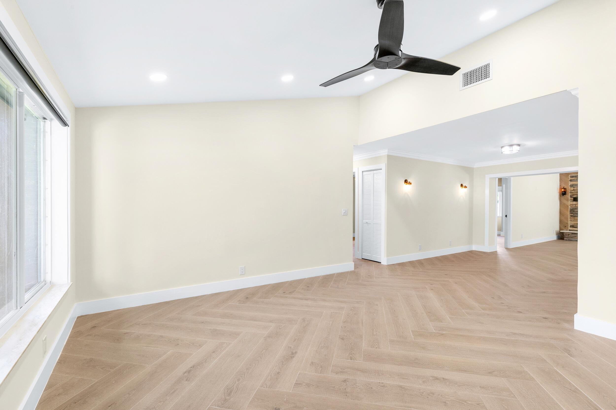 1721 Southwest 10th Street Boca Raton, FL 33486 - Photo 5 of 32 Living Area 1