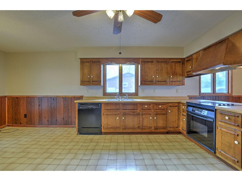 270 Slagle Road Elizabethton, TN 37643 - Photo 3 of 36 Photo 3