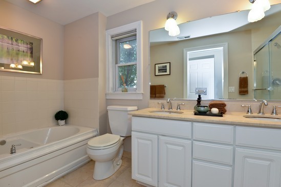 3131 North Seminary Avenue, Unit 2 Chicago, IL 60657 - Photo 8 of 11