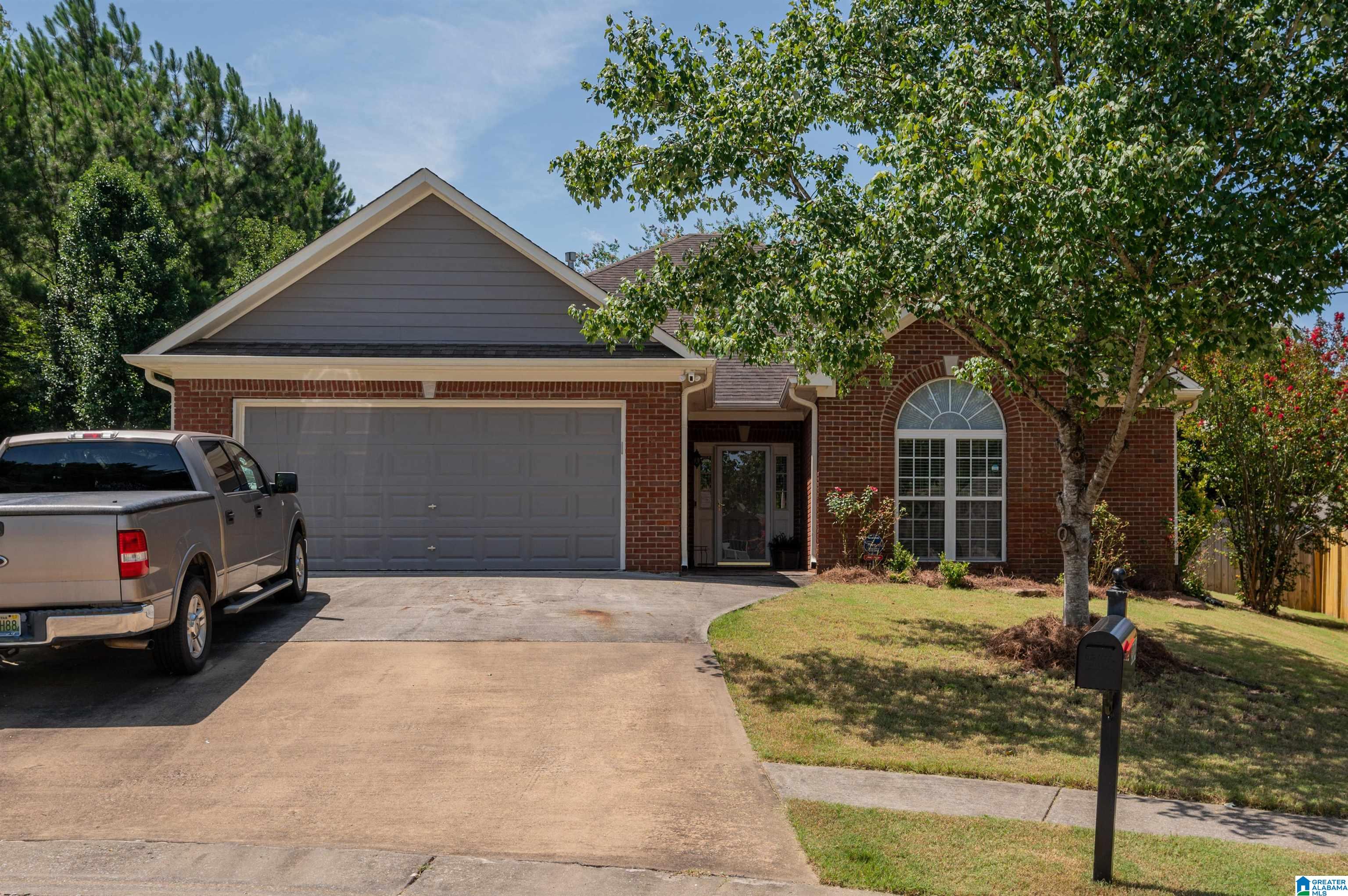 304 Cove Circle Pelham, AL 35124 - Photo 1 of 46
