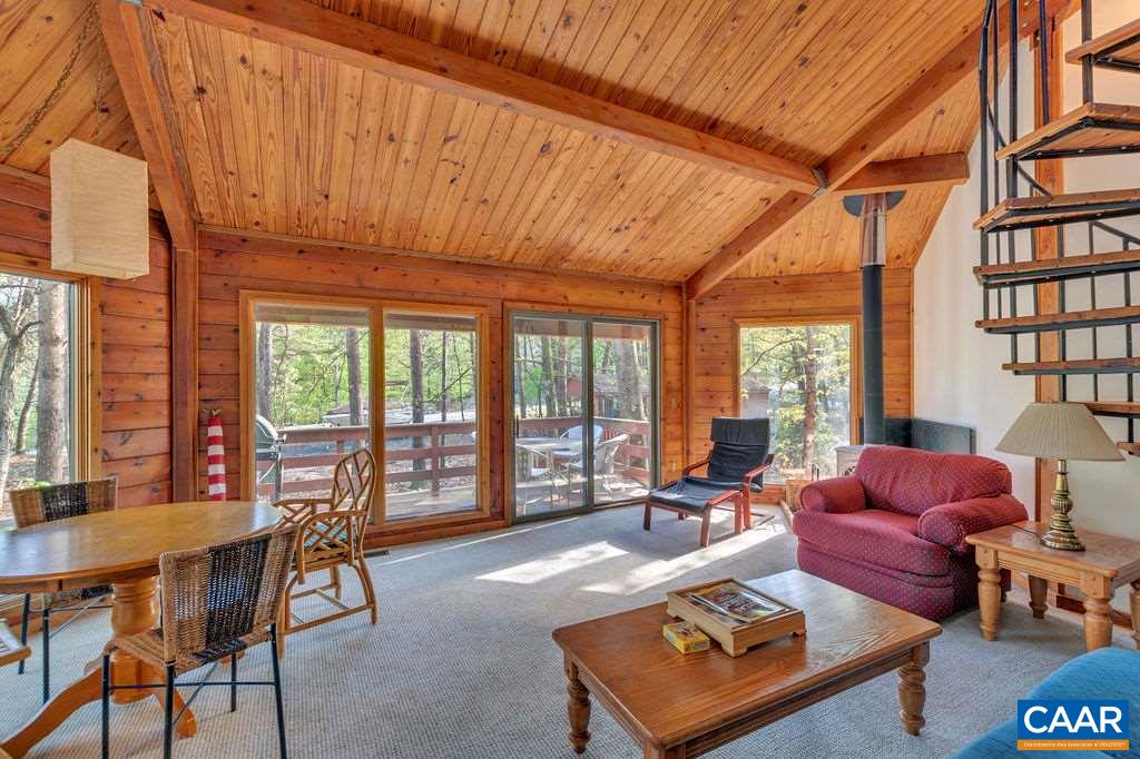 2 Vine Ridge Drive Palmyra, VA 22963 - Photo 3 of 26 Gallery Image 3