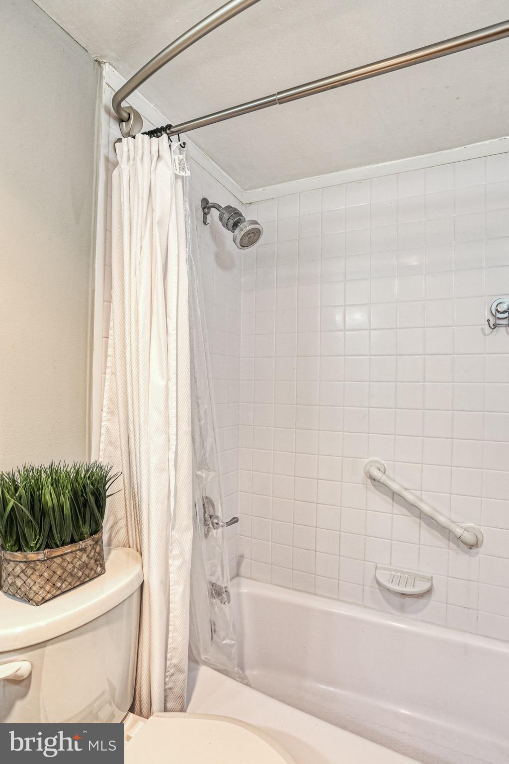 3322 Hewitt Avenue, Unit 72B Silver Spring, MD 20906 - Photo 24 of 29 Tub Shower.