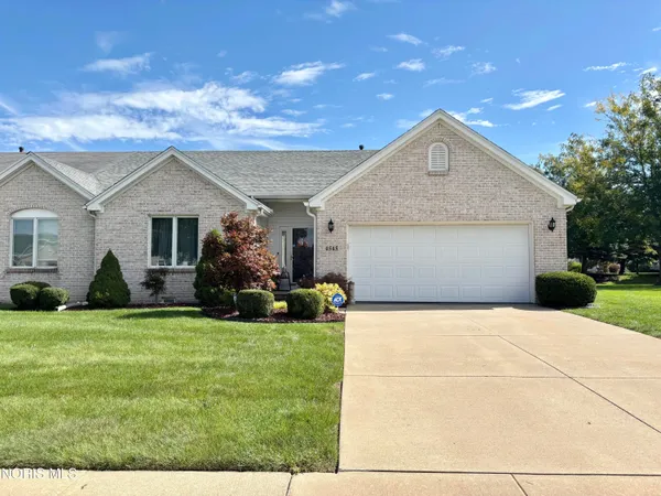 $279,900 | 4545 Blackstone Drive West, Maumee, OH 43537