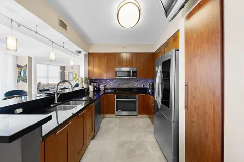 $825,000 | 350 Southeast 2nd Street, Unit 1870, Fort Lauderdale, FL 33301