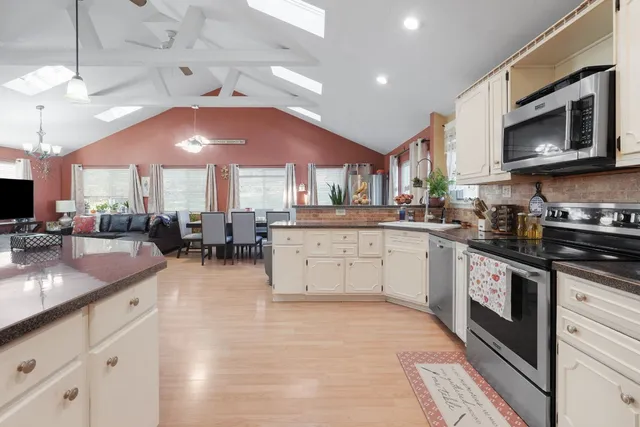 $265,000 | 413-415 Groats Street, Endicott, NY 13760