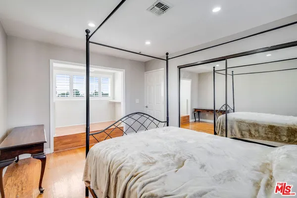 $5,000 | 3860 Cazador Street, Los Angeles, CA 90065