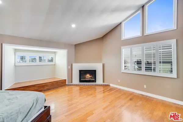 $5,000 | 3860 Cazador Street, Los Angeles, CA 90065