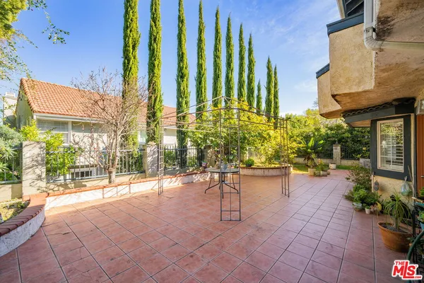 $5,000 | 3860 Cazador Street, Los Angeles, CA 90065