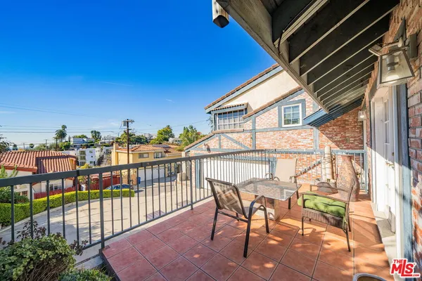 $5,000 | 3860 Cazador Street, Los Angeles, CA 90065