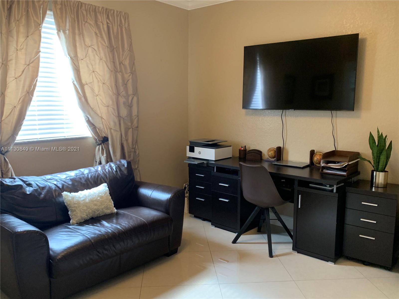1471 Northeast 40th Road Homestead, FL 33033 - Photo 14 of 39 Gallery Image 14