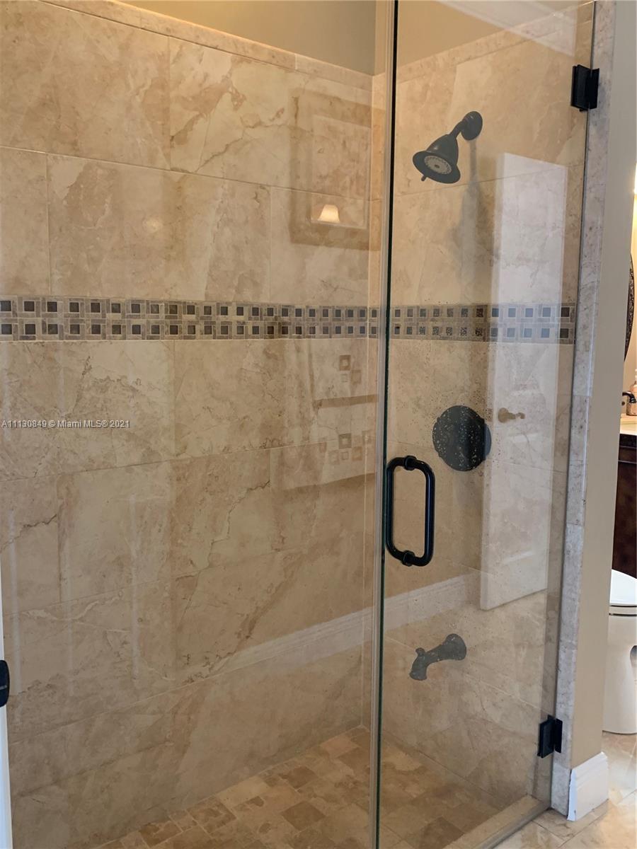 1471 Northeast 40th Road Homestead, FL 33033 - Photo 16 of 39 Gallery Image 16
