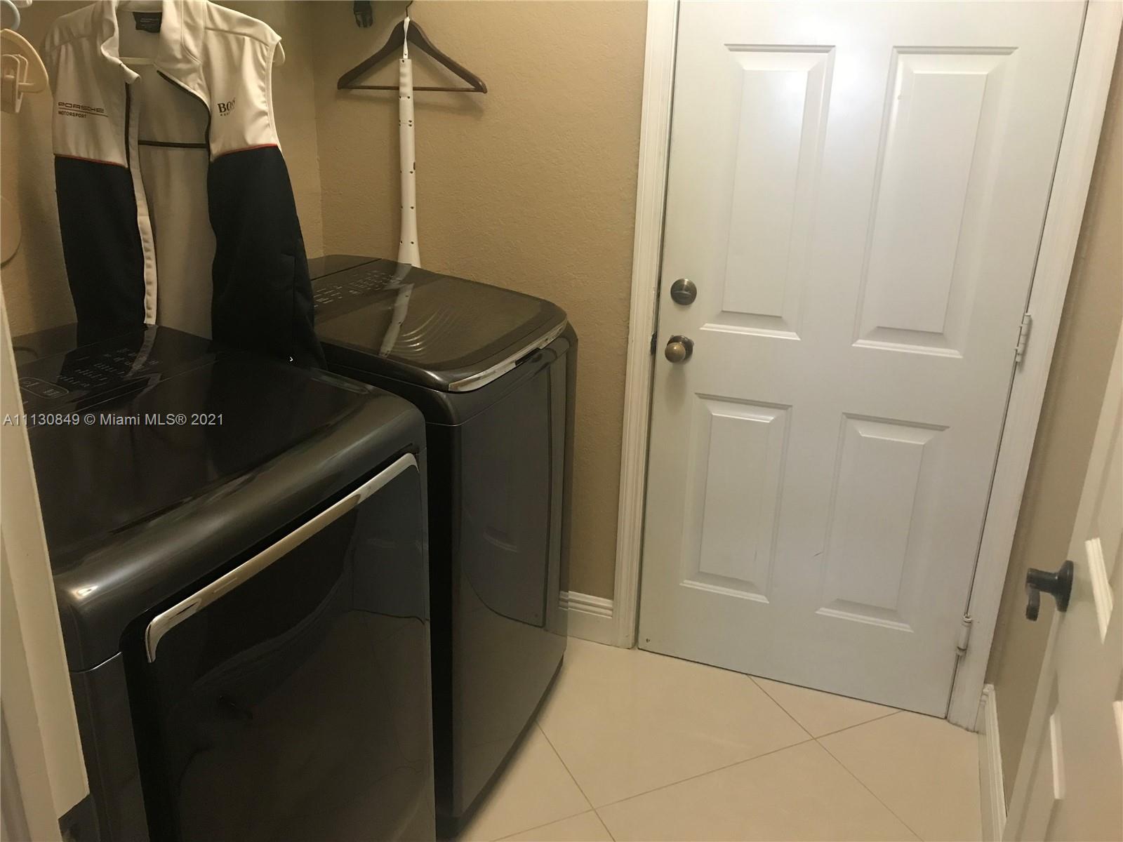 1471 Northeast 40th Road Homestead, FL 33033 - Photo 17 of 39 Gallery Image 17