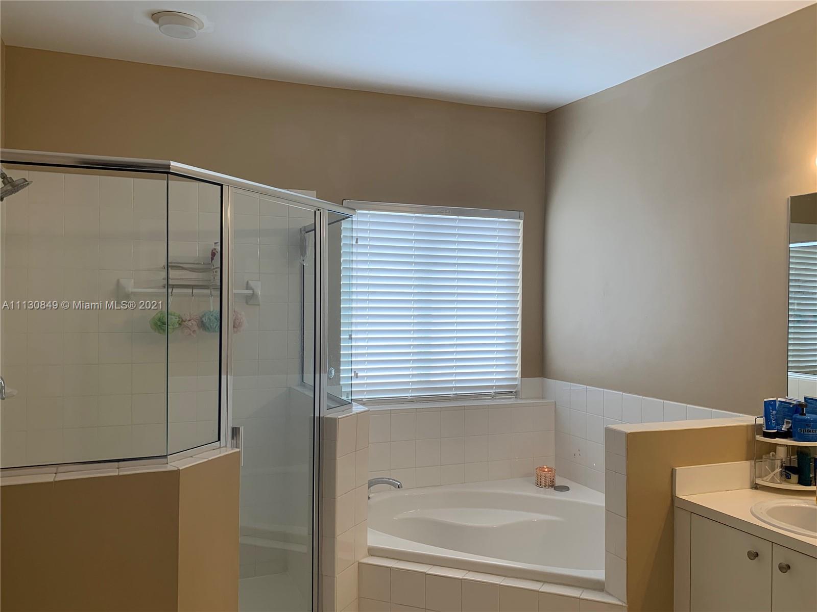 1471 Northeast 40th Road Homestead, FL 33033 - Photo 24 of 39 Gallery Image 24