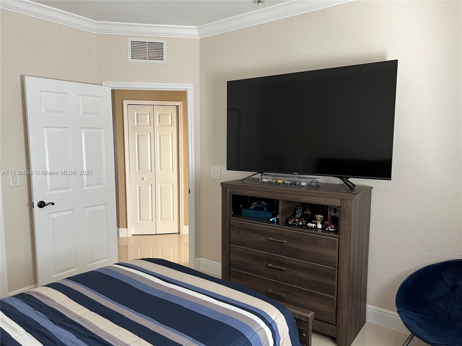 1471 Northeast 40th Road Homestead, FL 33033 - Photo 25 of 39 Gallery Image 25