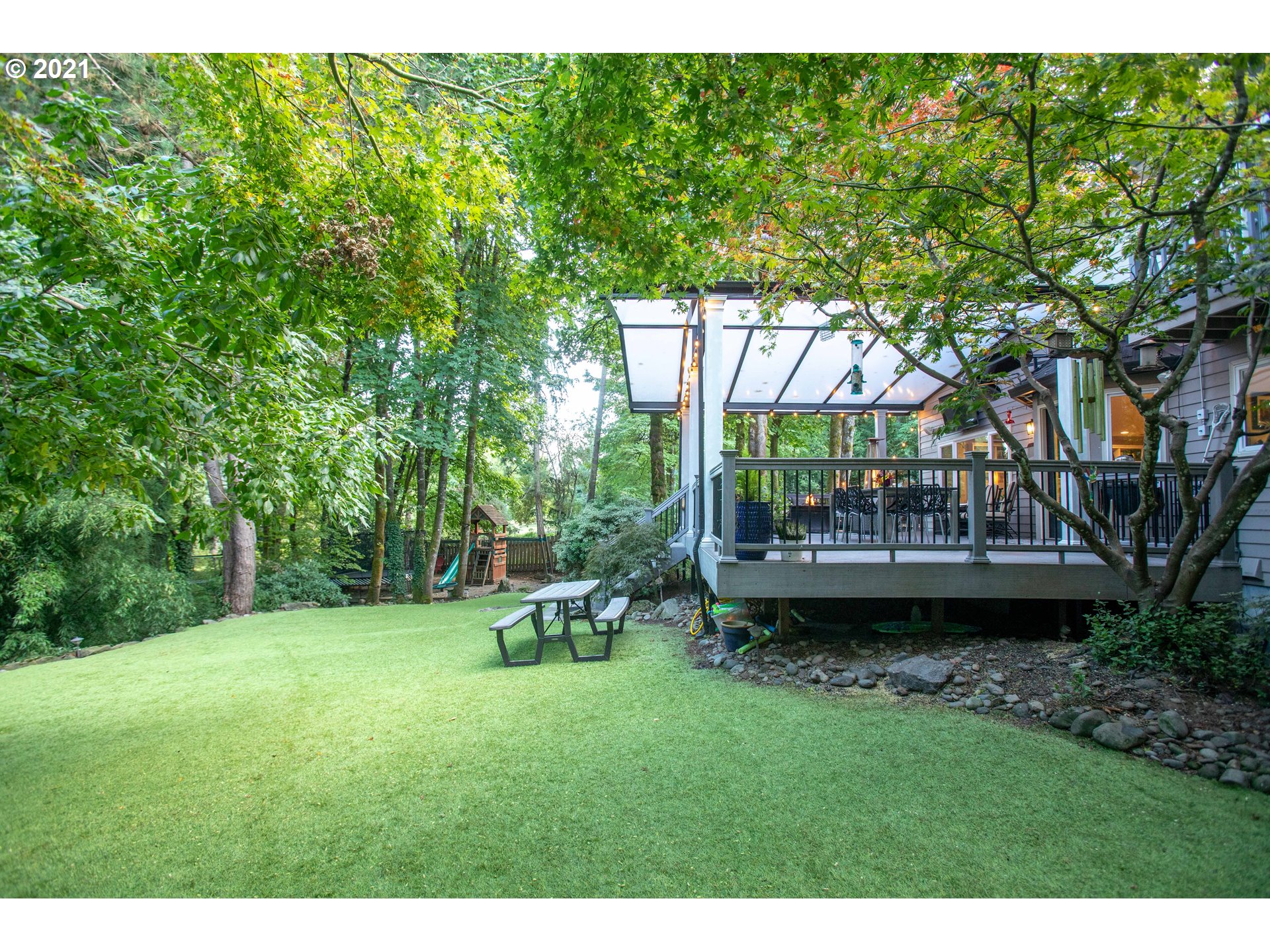 2630 Riven Dell Road Lake Oswego, OR 97034 - Photo 14 of 30 Gallery Image 14
