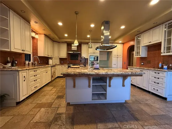 $549,000 | 18284 9th Street, Bloomington, CA 92316