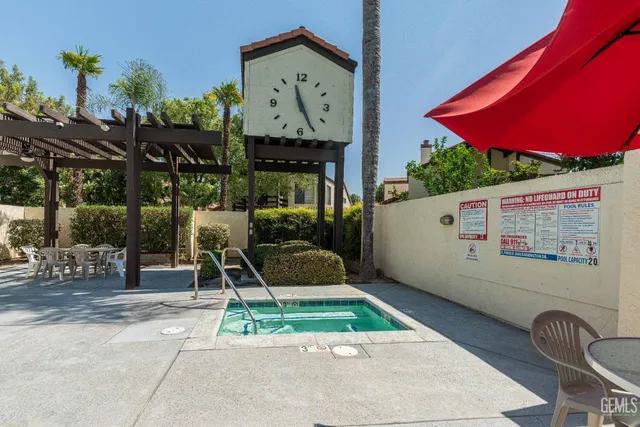 a house view with a outdoor space