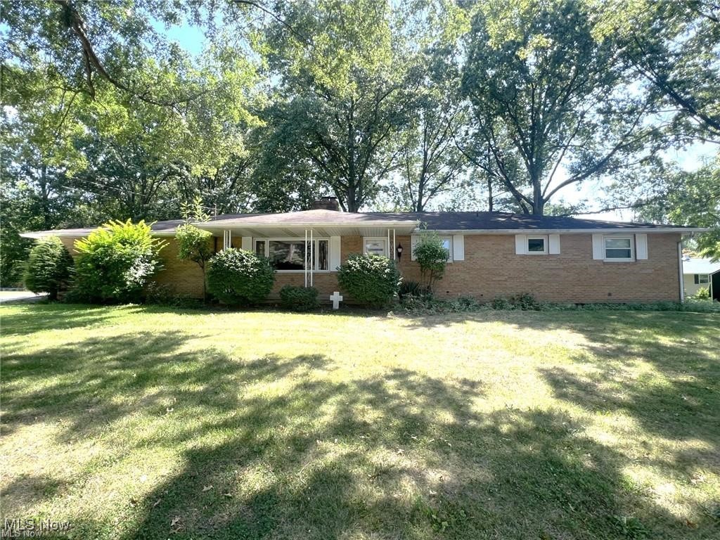 1850 Amherst Road Northeast Massillon, OH 44646 - Photo 1 of 26 Front of Structure