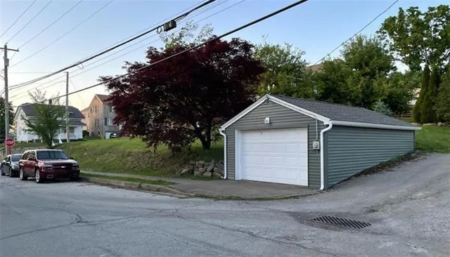 $29,900 | 701 Fairmont Street, Latrobe, PA 15650