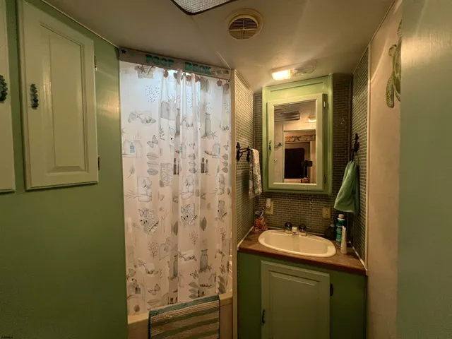 $9,000 | 1079 12th Avenue, Mays Landing, NJ 08330