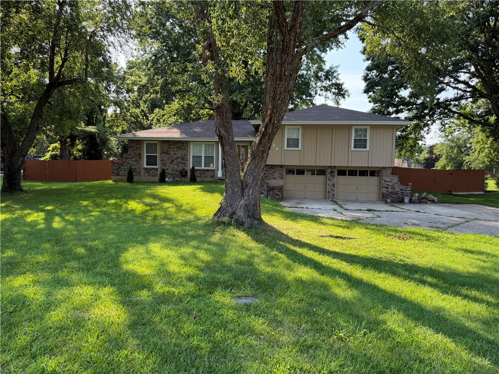 8026 Blue Ridge Boulevard Kansas City, MO 64138 - Photo 7 of 44
