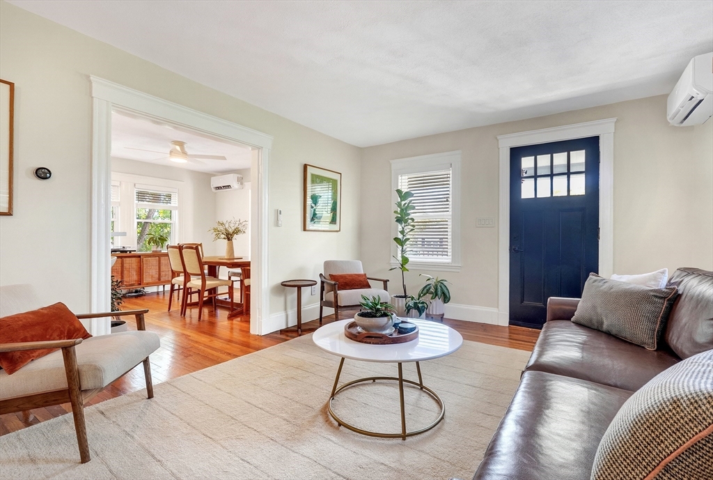214 Laurel Street Melrose, MA 02176 - Photo 5 of 37