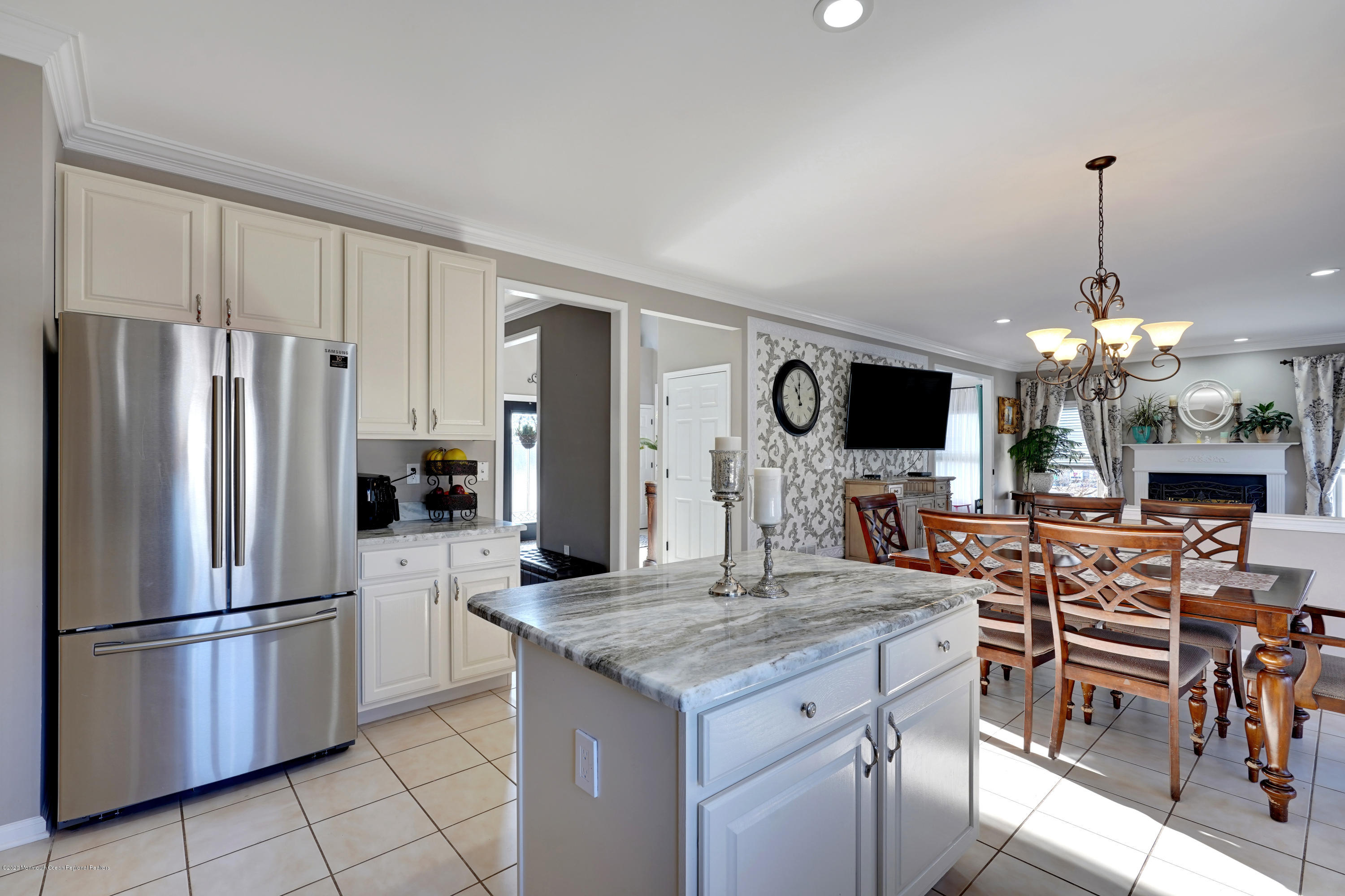 5 Bloomfield Road Manalapan, NJ 07726 - Photo 8 of 27 mjb00351-mjb00355