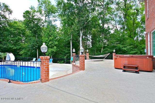 196 Royal Bluff Road Jacksonville, NC 28540 - Photo 14 of 89 196RoyalBluff-0020