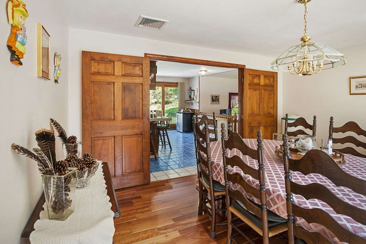 133 Robinson Road Hudson, NH 03051 - Photo 13 of 33 Gallery Image 13