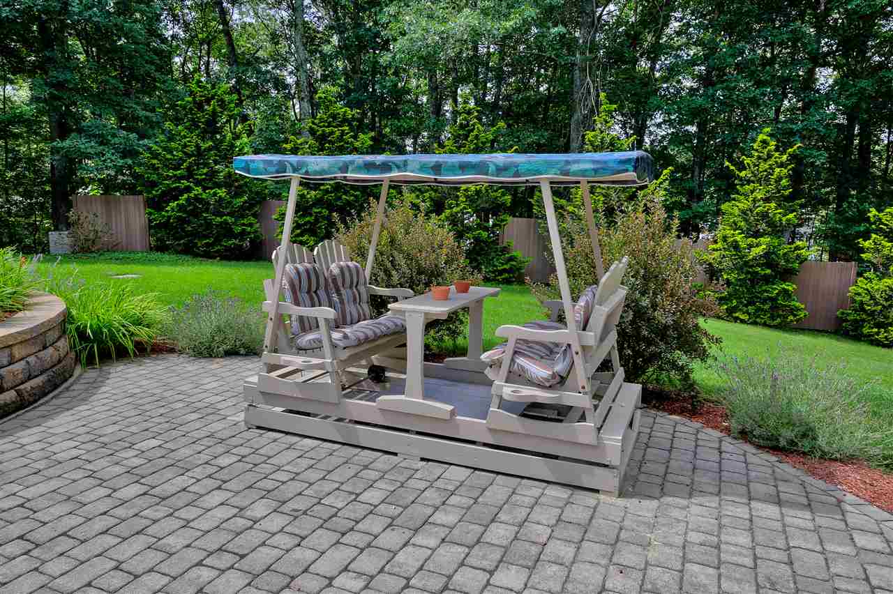 133 Robinson Road Hudson, NH 03051 - Photo 7 of 33 Gallery Image 7