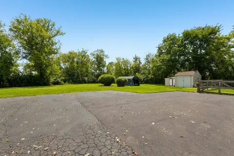 $399,000 | 26735 Highway 173, Antioch, IL 60002