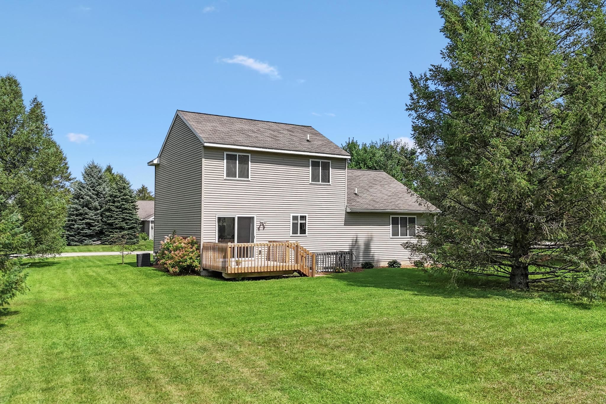 553 Strohm Road Traverse City, MI 49696 - Photo 23 of 27