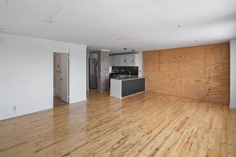 $179,900 | 19 North 1st Street, Unit B2706, Minneapolis, MN 55401