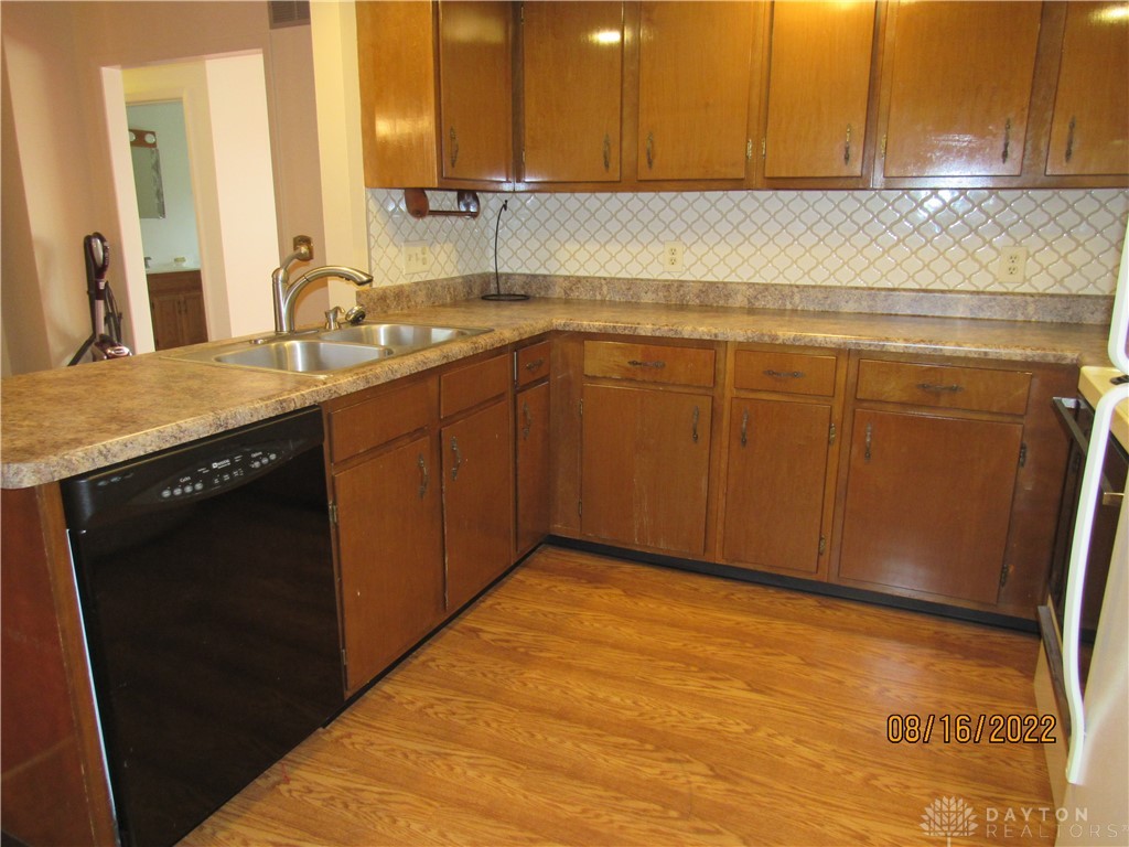 2548 Shrine Road Springfield, OH 45502 - Photo 10 of 33