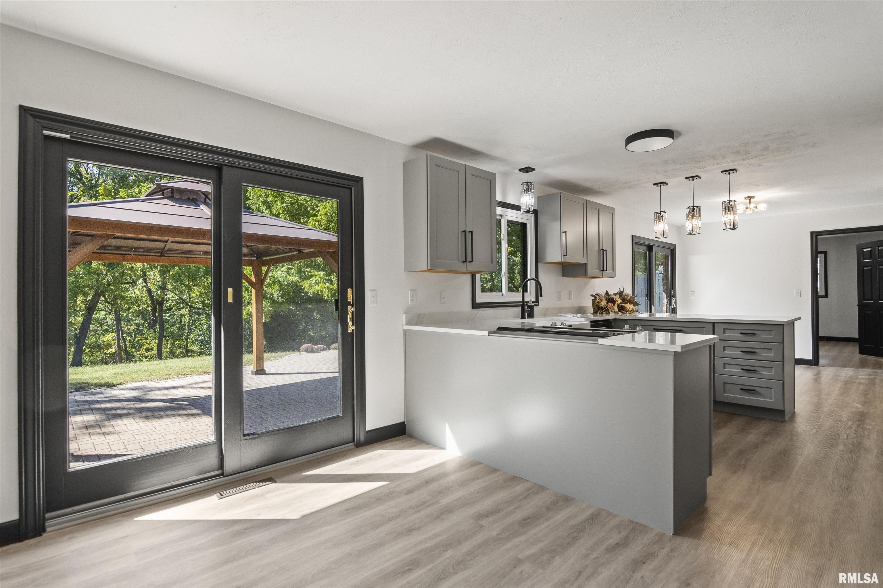 2 Beacon Ridge Drive Springfield, IL 62711 - Photo 13 of 56