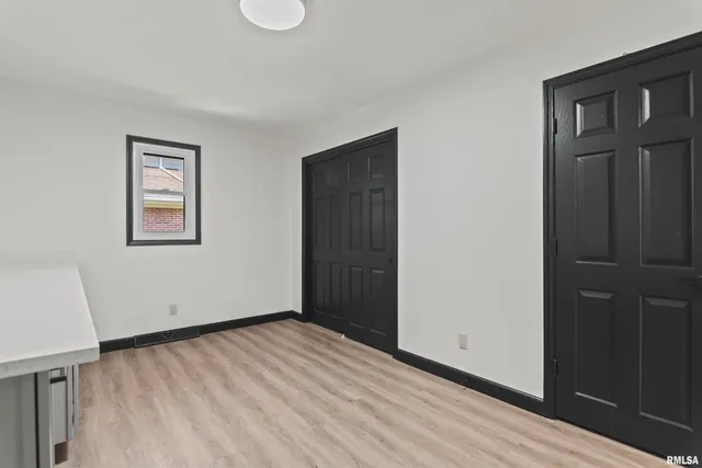 $395,000 | 2 Beacon Ridge Drive, Springfield, IL 62711