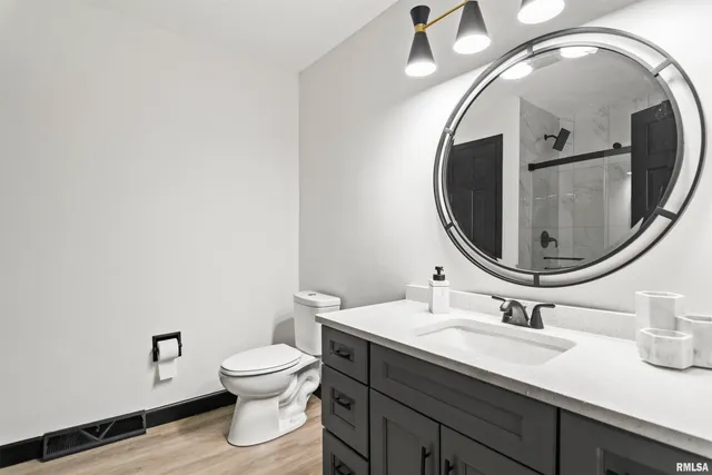 $395,000 | 2 Beacon Ridge Drive, Springfield, IL 62711