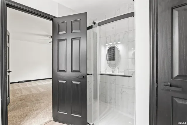 $395,000 | 2 Beacon Ridge Drive, Springfield, IL 62711