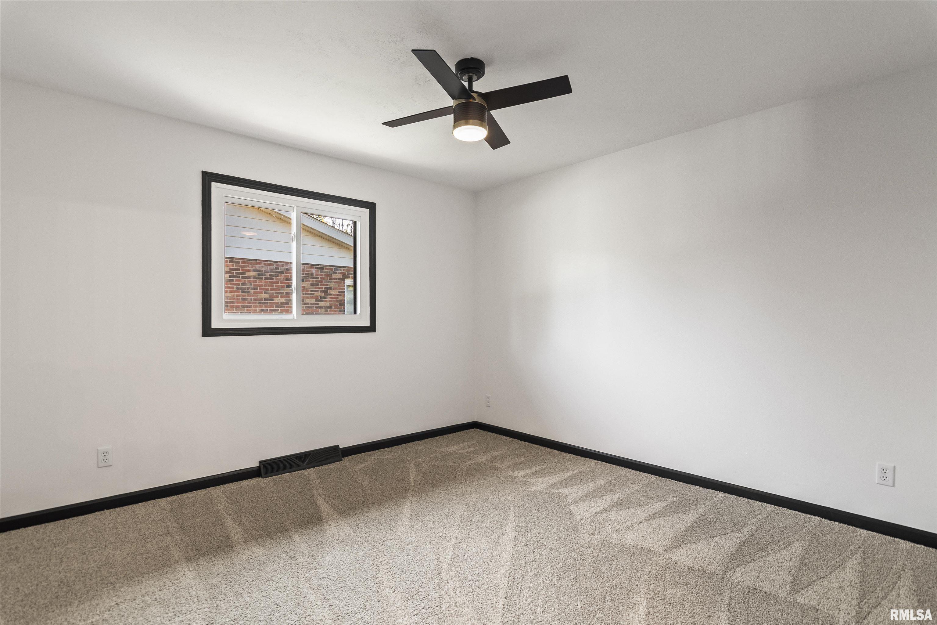 2 Beacon Ridge Drive Springfield, IL 62711 - Photo 35 of 56