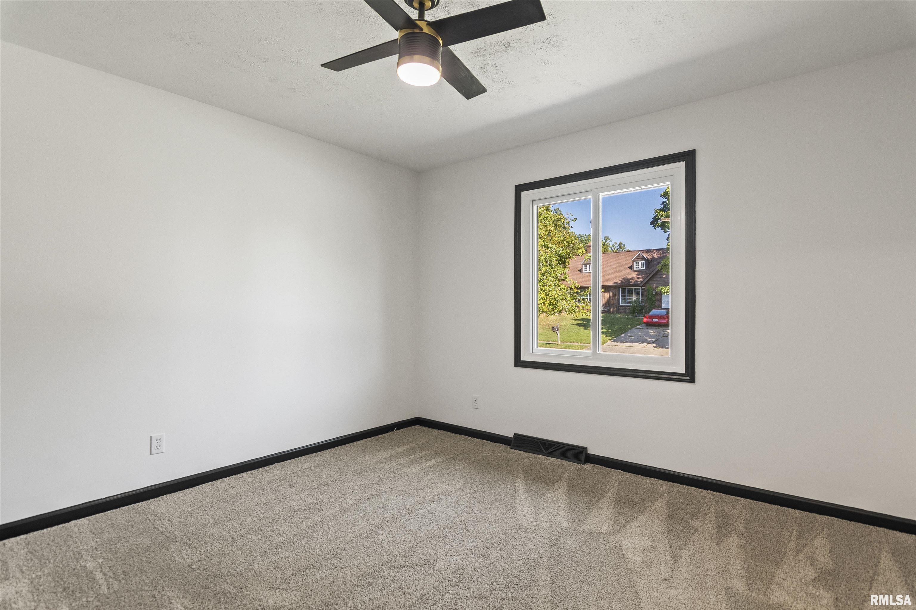 2 Beacon Ridge Drive Springfield, IL 62711 - Photo 42 of 56