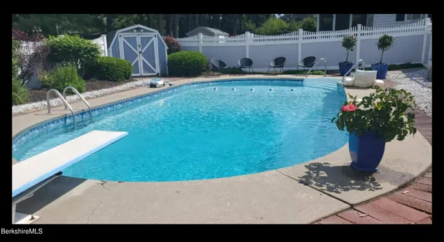 a view of outdoor space and garden