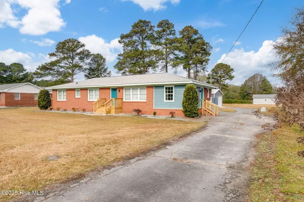 $349,900 | 112 Mc Millan Street, Teachey, NC 28464